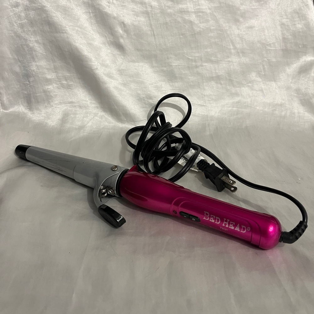 Bed Head Pink Curling Iron